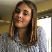 Etudiante en école de commerce proposant des cours de mathématiques